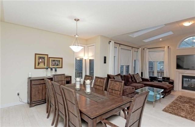 21 Military Crt, House detached with 4 bedrooms, 5 bathrooms and 4 parking in Richmond Hill ON | Image 19