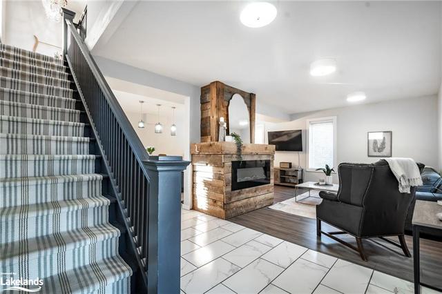 47 Centre Street S, House detached with 3 bedrooms, 2 bathrooms and 4 parking in Huntsville ON | Image 9
