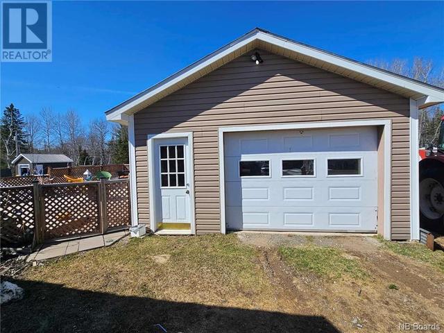 1162 Robertville, House detached with 3 bedrooms, 1 bathrooms and null parking in Beresford P NB | Image 3