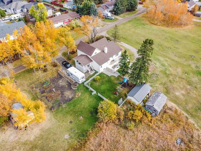 2425 13 Avenue, House detached with 3 bedrooms, 2 bathrooms and 4 parking in Red Deer County AB | Image 38