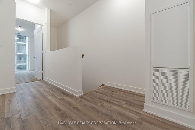 110 se - 60 Princess St, Townhouse with 3 bedrooms, 3 bathrooms and 1 parking in Toronto ON | Image 6