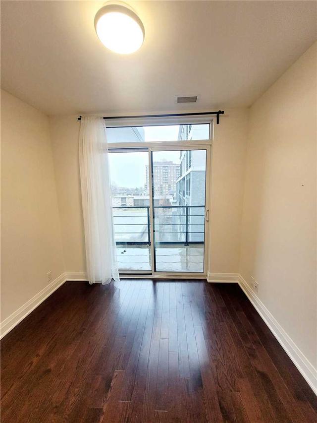 519 - 21 Clairtrell Rd, Condo with 1 bedrooms, 1 bathrooms and 1 parking in Toronto ON | Image 2