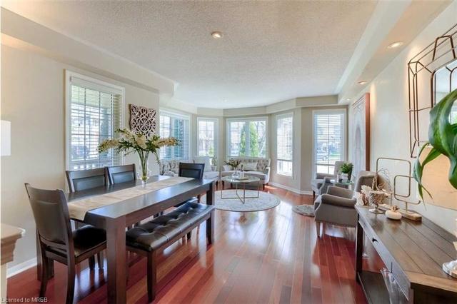 2220 Amberglen Court, House attached with 3 bedrooms, 2 bathrooms and 2 parking in Oakville ON | Image 26