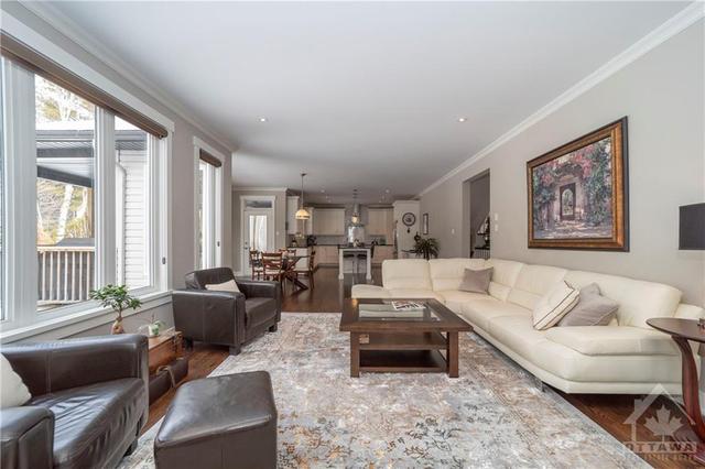 29 Beverly Street, House detached with 5 bedrooms, 4 bathrooms and 6 parking in Ottawa ON | Image 15