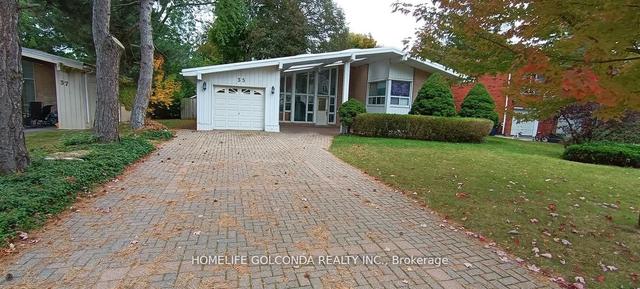 35 Grangemill Cres, House detached with 3 bedrooms, 2 bathrooms and 6 parking in Toronto ON | Image 1