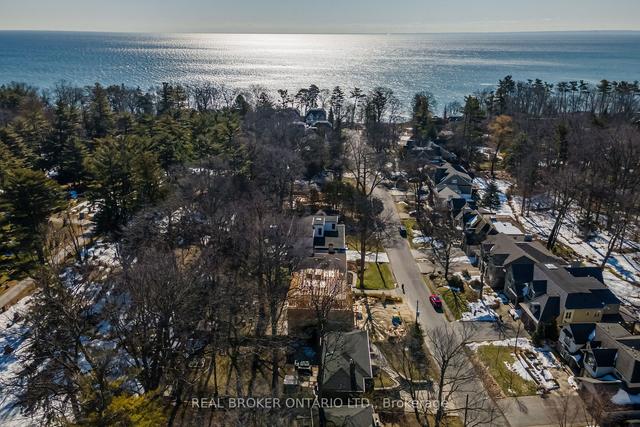 89 Holyrood Ave, House detached with 3 bedrooms, 4 bathrooms and 5 parking in Oakville ON | Image 27