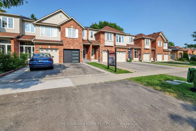 71b Montezuma Tr, House attached with 3 bedrooms, 4 bathrooms and 2 parking in Toronto ON | Image 12