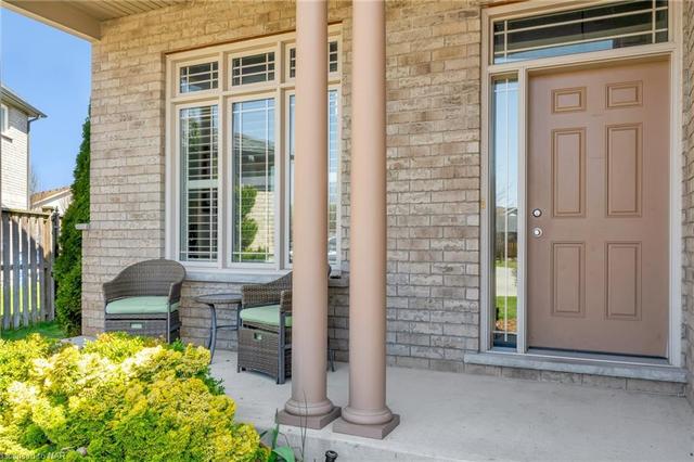 6608 Flora Court, House detached with 5 bedrooms, 3 bathrooms and 8 parking in Niagara Falls ON | Image 12