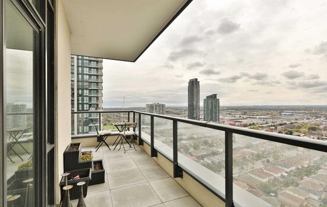 lph6 - 4085 Parkside Village Dr, Condo with 3 bedrooms, 2 bathrooms and 2 parking in Mississauga ON | Image 21