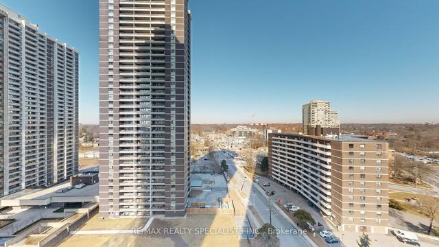 1334 - 5 Mabelle Ave, Condo with 1 bedrooms, 1 bathrooms and 1 parking in Toronto ON | Image 34