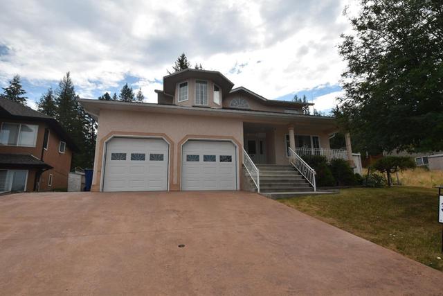 1452 Southview Drive, House detached with 5 bedrooms, 4 bathrooms and null parking in East Kootenay C BC | Card Image