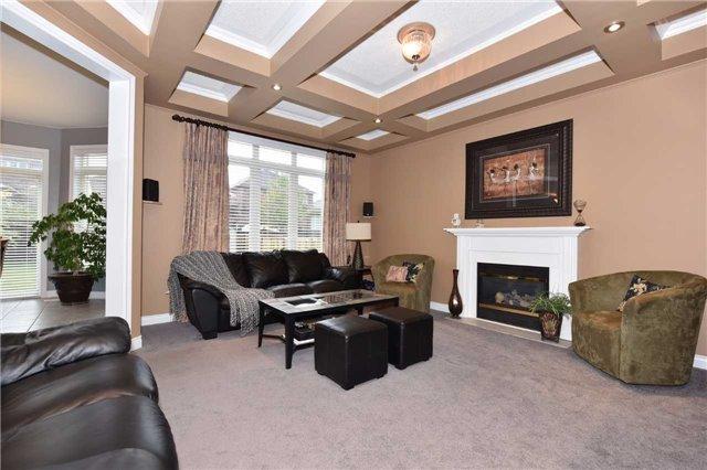 104 Root Cres, House detached with 4 bedrooms, 4 bathrooms and 4 parking in Ajax ON | Image 8