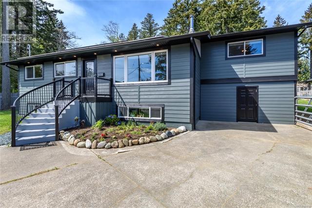 1962 Richardson Ave, House detached with 4 bedrooms, 2 bathrooms and 6 parking in Comox BC | Image 13