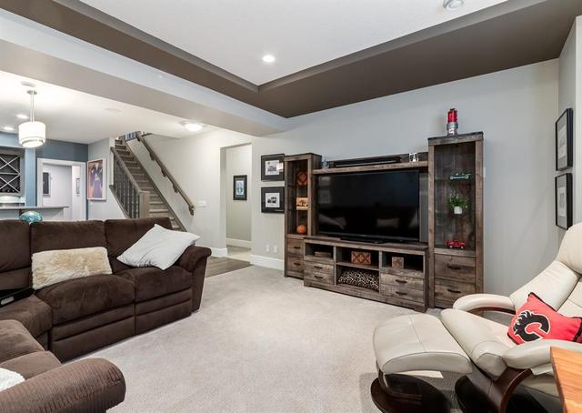 19 Cranbrook Landing Se, Home with 3 bedrooms, 2 bathrooms and 4 parking in Calgary AB | Image 39