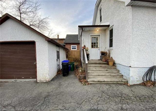 362 Carlton St, House detached with 3 bedrooms, 2 bathrooms and 2 parking in St. Catharines ON | Image 25