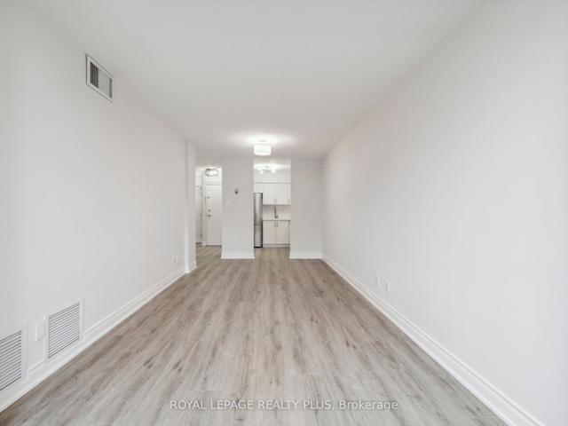 306 - 897 Sheppard Ave West Ave W, Condo with 1 bedrooms, 1 bathrooms and 1 parking in Toronto ON | Image 4