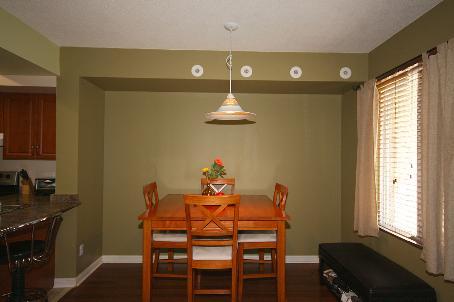 3043 Finch Ave W, Townhouse with 2 bedrooms, 2 bathrooms and 1 parking in Toronto ON | Image 3