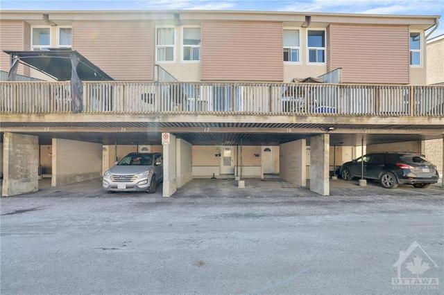 3415 Uplands Drive, Townhouse with 3 bedrooms, 2 bathrooms and 1 parking in Ottawa ON | Image 1