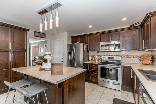 3094 Stone Ridge Blvd, House detached with 3 bedrooms, 3 bathrooms and 4 parking in Orillia ON | Image 3