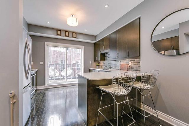 Th63 - 113 The Queensway, Townhouse with 3 bedrooms, 3 bathrooms and 1 parking in Toronto ON | Image 4