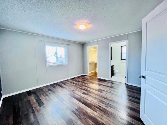 160 Greenbriar Bay, House detached with 4 bedrooms, 2 bathrooms and 3 parking in Wood Buffalo AB | Image 5