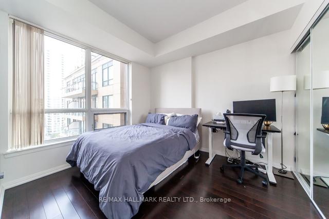 1516 - 35 Hayden St, Condo with 1 bedrooms, 1 bathrooms and 0 parking in Toronto ON | Image 11