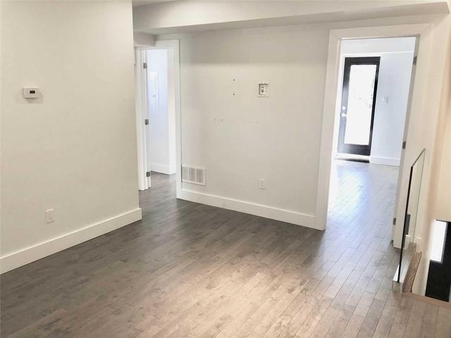 Unit 3 - 336 Campbell 2nd Floor Ave, House semidetached with 2 bedrooms, 1 bathrooms and 4 parking in Toronto ON | Image 8