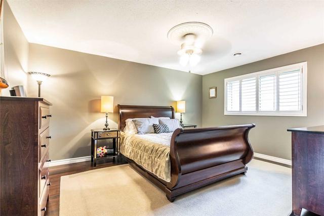 6 - 1572 Kerns Rd, Townhouse with 3 bedrooms, 3 bathrooms and 2 parking in Burlington ON | Image 20