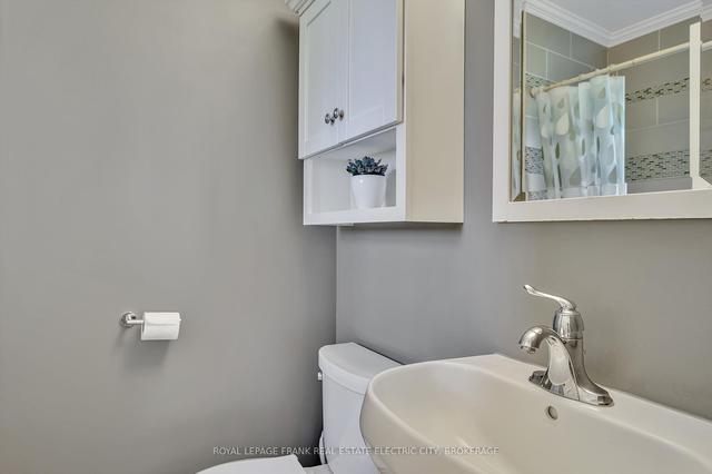 814 Charles St, House detached with 3 bedrooms, 2 bathrooms and 6 parking in Selwyn ON | Image 14