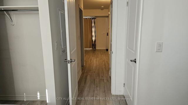 118 - 370 Hopewell Ave, Townhouse with 1 bedrooms, 1 bathrooms and 1 parking in Toronto ON | Image 3