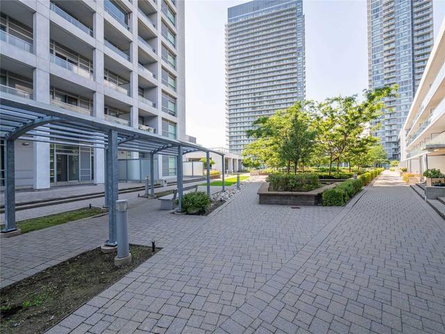 1604 - 30 Herons Hill Way, Condo with 1 bedrooms, 1 bathrooms and 1 parking in Toronto ON | Image 3