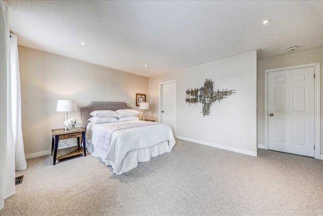 43 Charterhouse Dr, House detached with 4 bedrooms, 4 bathrooms and 4 parking in Whitby ON | Image 13