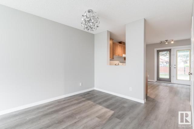 118 - 10105 95 St Nw, House attached with 2 bedrooms, 1 bathrooms and null parking in Edmonton AB | Image 9