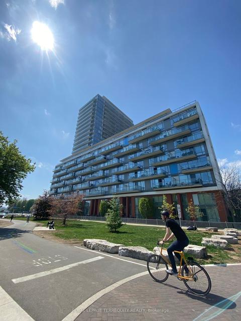 th120 - 90 Stadium Rd, Townhouse with 2 bedrooms, 3 bathrooms and 1 parking in Toronto ON | Card Image