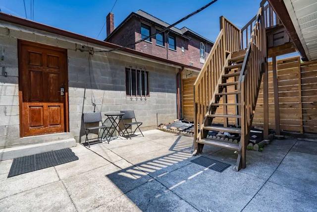 716 Richmond St W, House attached with 3 bedrooms, 5 bathrooms and 2 parking in Toronto ON | Image 33