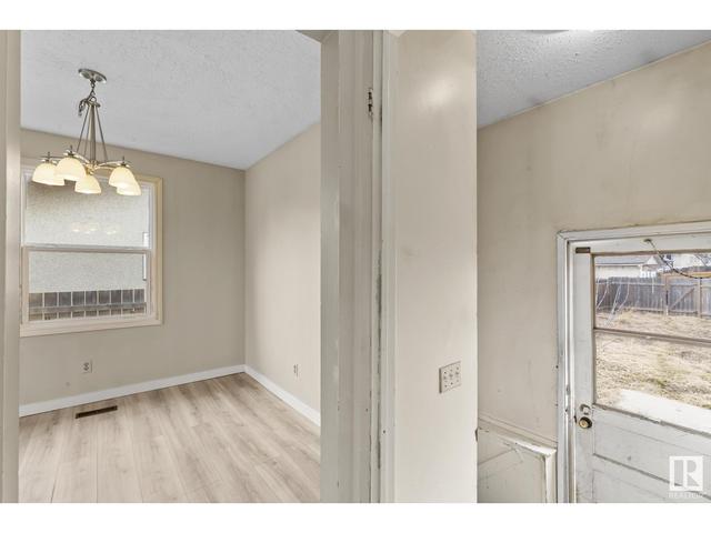 363 Knottwood Rd W Nw, House detached with 3 bedrooms, 1 bathrooms and null parking in Edmonton AB | Image 15