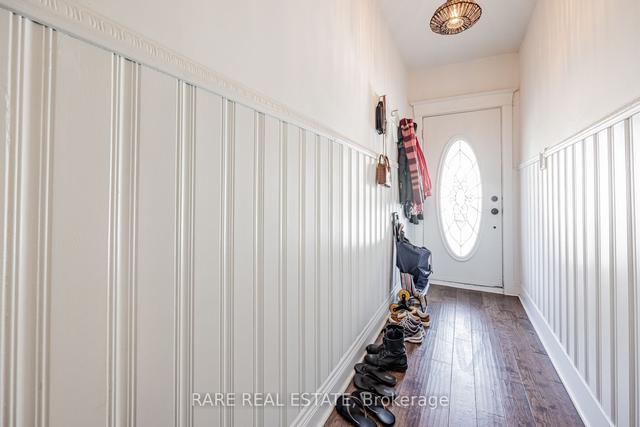 14 Coxwell Ave, House attached with 3 bedrooms, 1 bathrooms and 0 parking in Toronto ON | Image 9