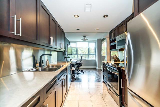 404 - 55 Wellesley St E, Condo with 2 bedrooms, 2 bathrooms and 2 parking in Toronto ON | Image 5