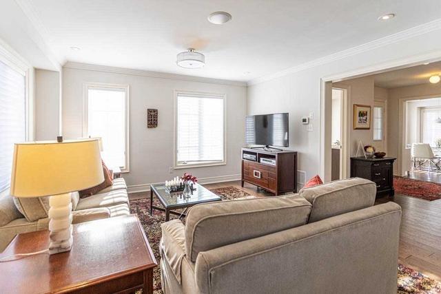 114 Burke St, House attached with 3 bedrooms, 3 bathrooms and 2 parking in Hamilton ON | Image 3