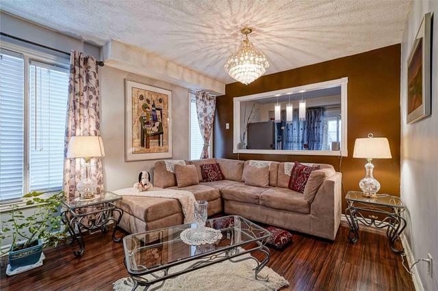 14 Helios Pl, House detached with 3 bedrooms, 2 bathrooms and 3 parking in Brampton ON | Image 1