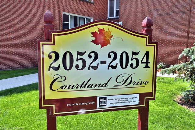 102 - 2054 Courtland Drive, House attached with 2 bedrooms, 1 bathrooms and 1 parking in Burlington ON | Image 21
