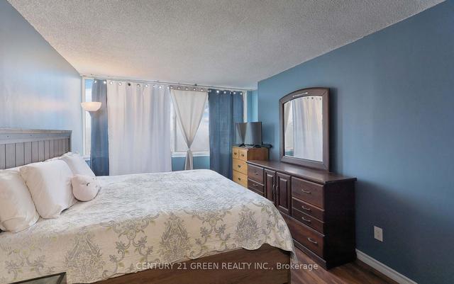 501 - 10 Markbrook Lane, Condo with 2 bedrooms, 2 bathrooms and 1 parking in Toronto ON | Image 8