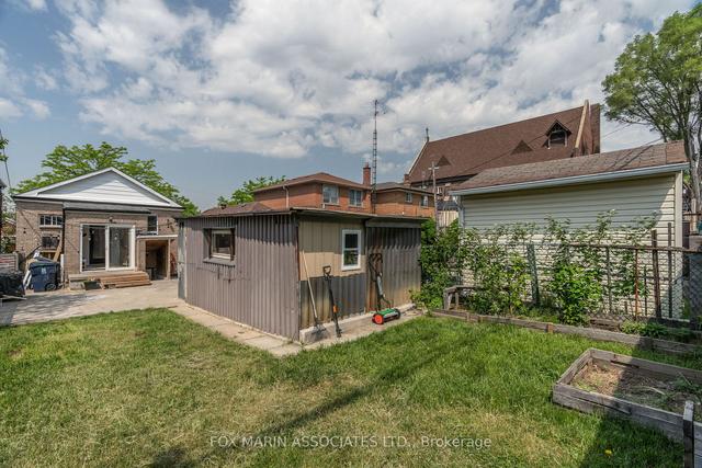233 Rosethorn Ave, House detached with 2 bedrooms, 1 bathrooms and 1 parking in Toronto ON | Image 13