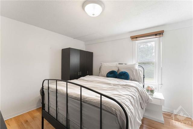 128 Glynn Avenue, House detached with 2 bedrooms, 1 bathrooms and 3 parking in Ottawa ON | Image 19