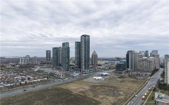 Uph110 - 550 Webb Dr, Condo with 2 bedrooms, 2 bathrooms and 2 parking in Mississauga ON | Image 20