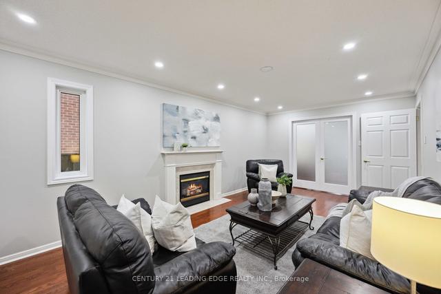 18 Highgate Dr, House detached with 4 bedrooms, 5 bathrooms and 4 parking in Markham ON | Image 35