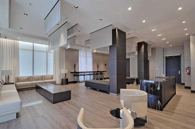 809 - 609 Avenue Rd, Condo with 2 bedrooms, 2 bathrooms and 1 parking in Toronto ON | Image 29