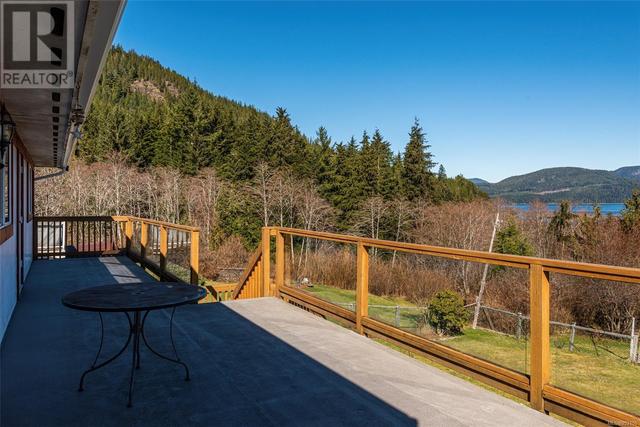 111 Seaview St, House detached with 3 bedrooms, 3 bathrooms and 4 parking in Sayward BC | Image 31