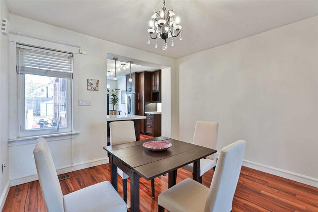 73 Glenmore Rd, House semidetached with 3 bedrooms, 2 bathrooms and 1 parking in Toronto ON | Image 3