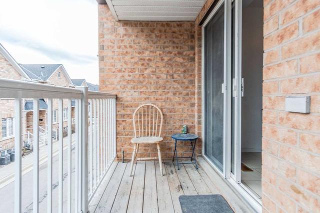 55 - 65 Birdstone Cres, Townhouse with 3 bedrooms, 3 bathrooms and 2 parking in Toronto ON | Image 14